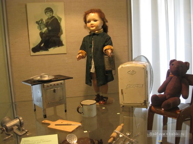 Выставка История в куклах