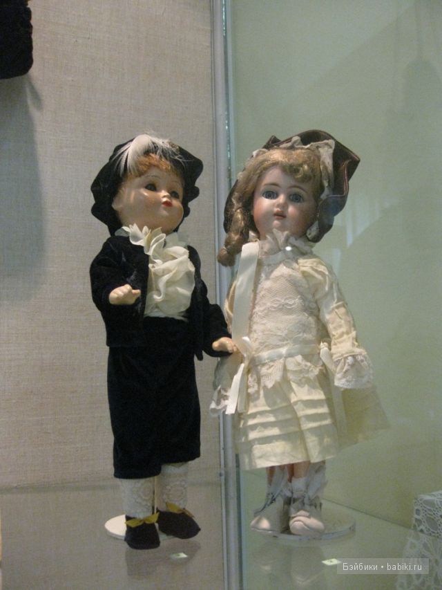 Выставка История в куклах