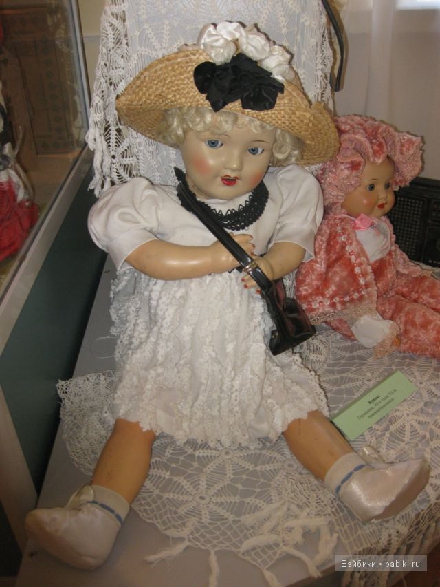 Выставка История в куклах