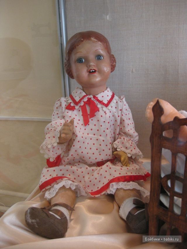 Выставка История в куклах