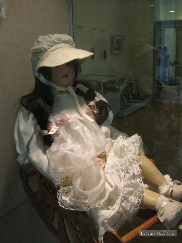 Выставка История в куклах