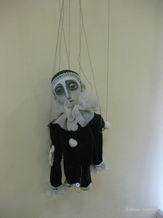 Выставка История в куклах