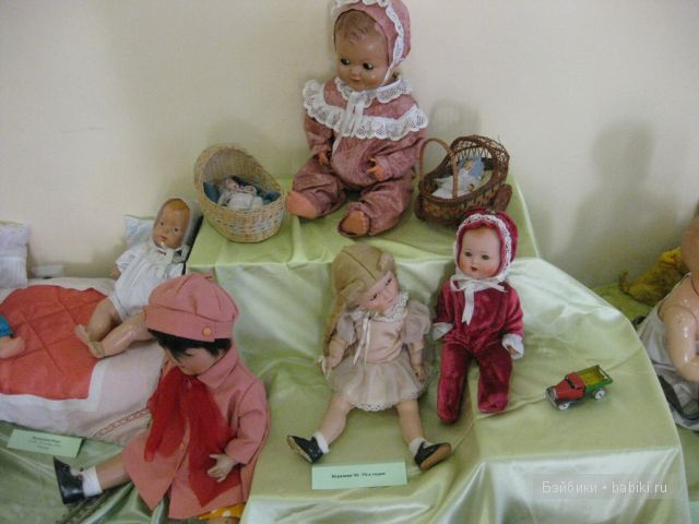 Выставка История в куклах