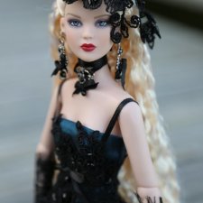 Осенняя симфония из кукол Роберта Тоннера (Tonner). Ками Платина - Черная рябина