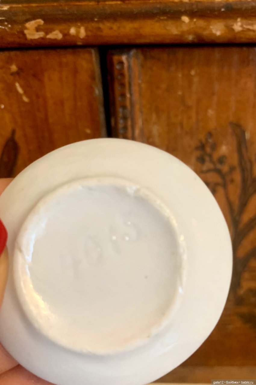 Антикварный шкаф-буфет невиданной красоты (фото 9)