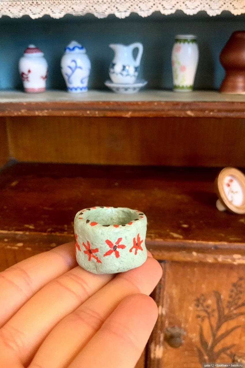 Антикварный шкаф-буфет невиданной красоты