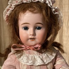 Маленькая врединка - антикварочка Грета.