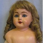 Я в своей жизни никогда не видела столько антикварных кукол. Фото