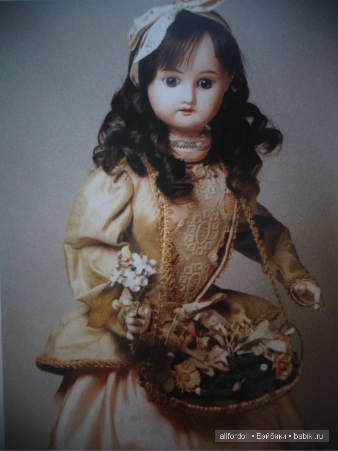 Антикварные куклы в тематических фотографиях (фото 9)