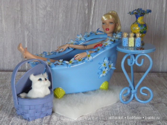 Интерьерные мебельные композиции для кукол