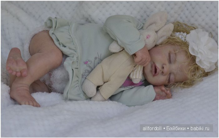 "Cuddle Therapy" или лечение Кукольными объятьями... Linda Shannon и Кукольный госпиталь (Doll Hospital)