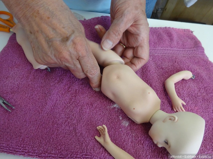 Мной созданные малышки из фарфора по молду Дианны Эффнер