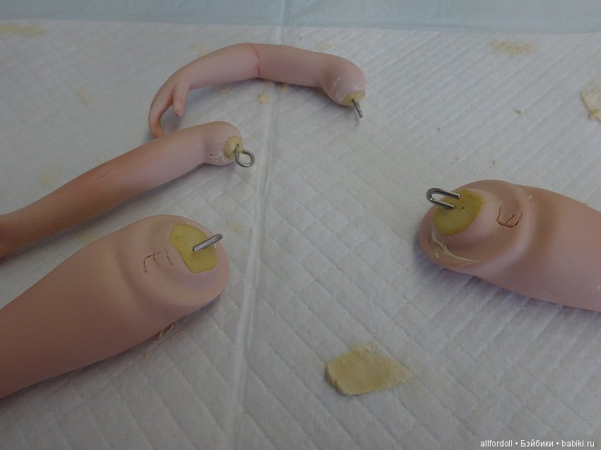 Мной созданные малышки из фарфора по молду Дианны Эффнер