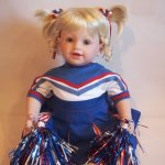 Адора из группы поддержки