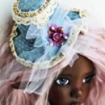 В роли моделей Ларисса дарк и Лайла тан!