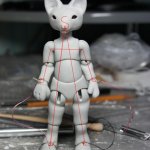 Отмеряем резинку для перетяжки куклы BJD