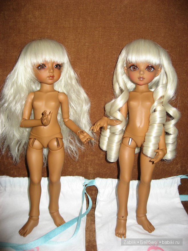 Люси и Мишель позируют. Момоколор