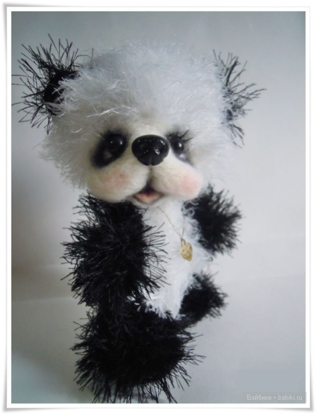 Панда. Вязаная игрушка крючком