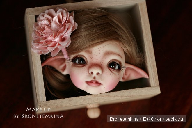 Элфи Ким Лашер, Elfy Kim Lasher