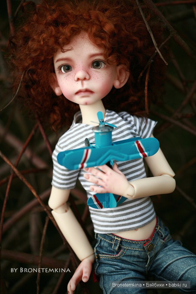 Maurice, Kaye Wiggs, Bronetemkina