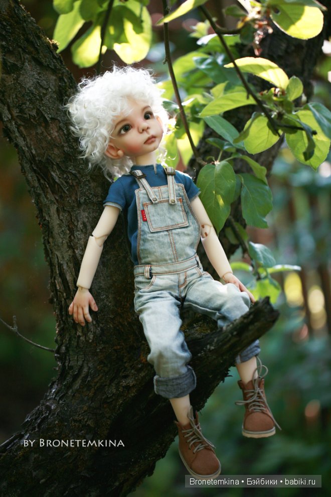 Maurice, Kaye Wiggs, Bronetemkina