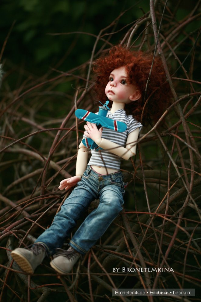 Maurice, Kaye Wiggs, Bronetemkina