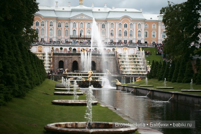 Saint-Petersburg, Bronetemkina, Maurice, Kaye Wiggs