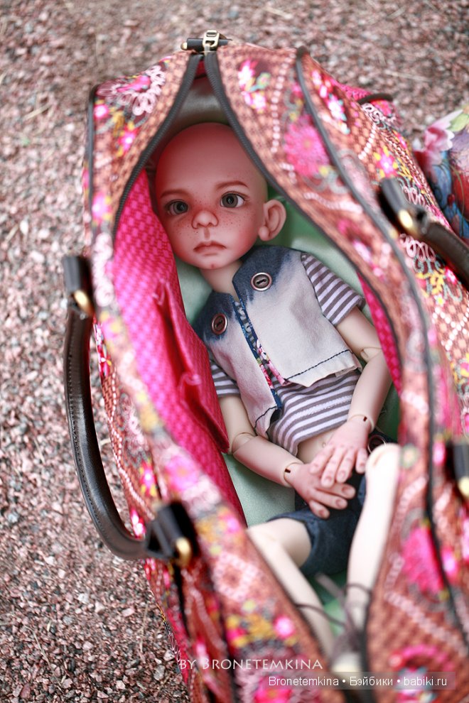 Saint-Petersburg, Bronetemkina, Maurice, Kaye Wiggs