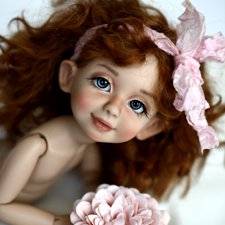 Туся - новенькая девочка Dolly Hugs Crew