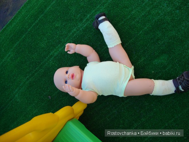 Ясельная группа на прогулке (фото 9)