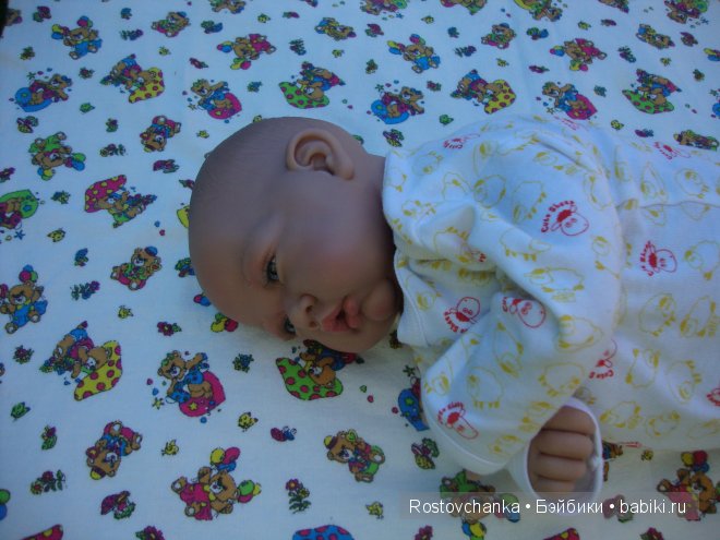 Ясельная группа на прогулке