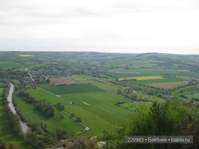 Ушастик во Франции (Real Puki Soso ) и Я в попутчиках