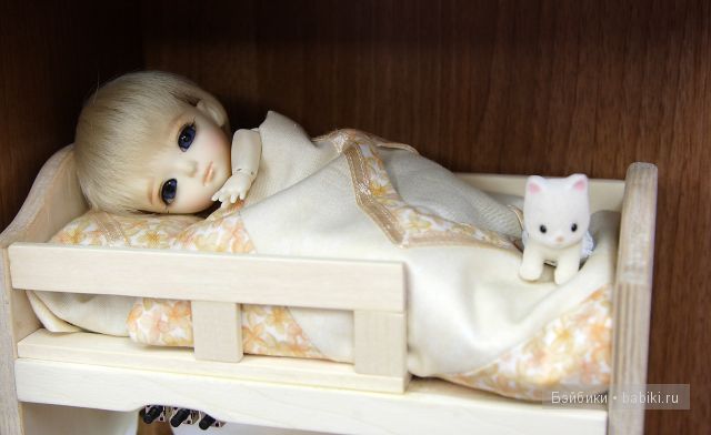 Lati Yellow, мебель для куклы своими руками, кровать для куклы, постельное белье, ночная рубашка