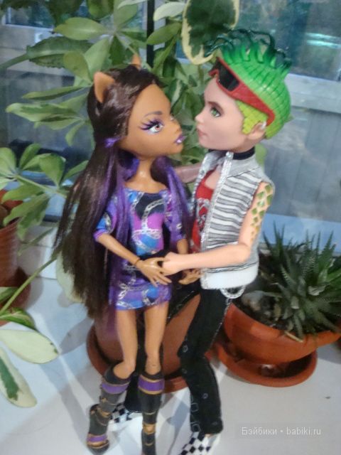 МонстроМир на Полке... Коллекция кукол Monster High (фото 3)