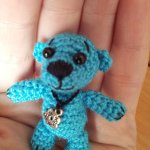 Манюня-позитиффчик, игрушка вязанная крючком