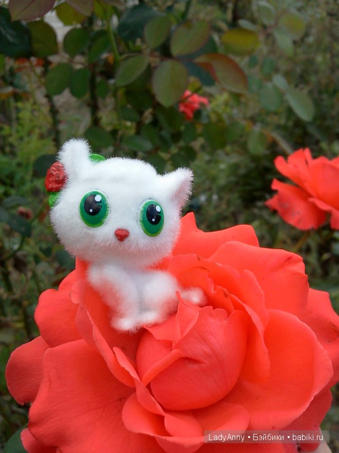 Котята в коробке — Интересные игрушки и фигурки (разное): редкие