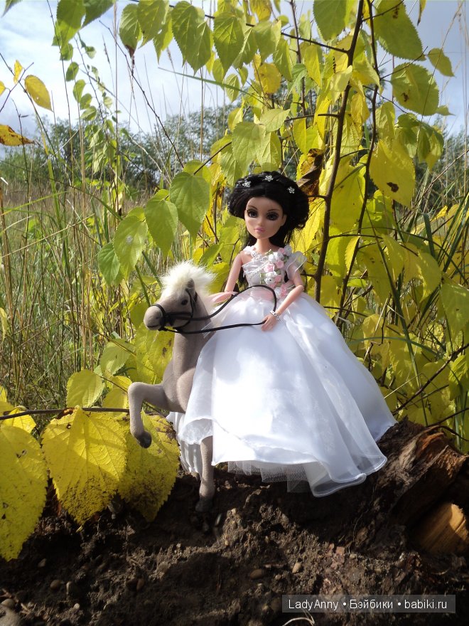 Moxie Teens Tristen. Белла в образе невесты (фото 7)