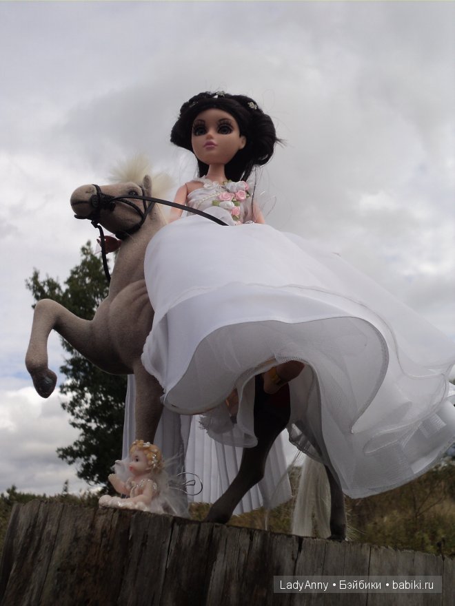 Moxie Teens Tristen. Белла в образе невесты