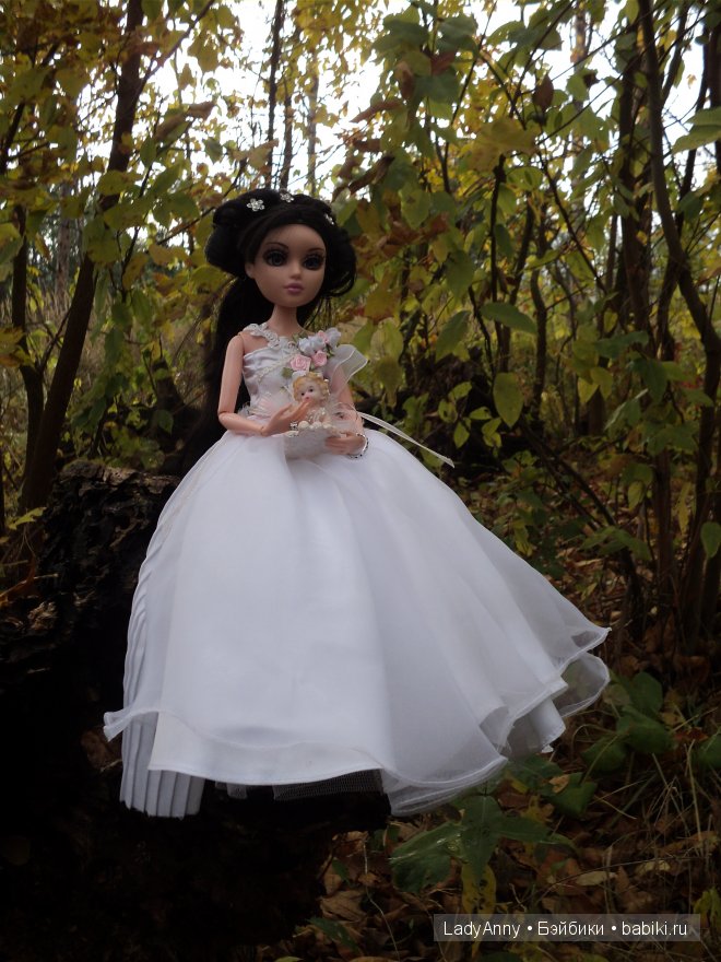 Moxie Teens Tristen. Белла в образе невесты (фото 4)