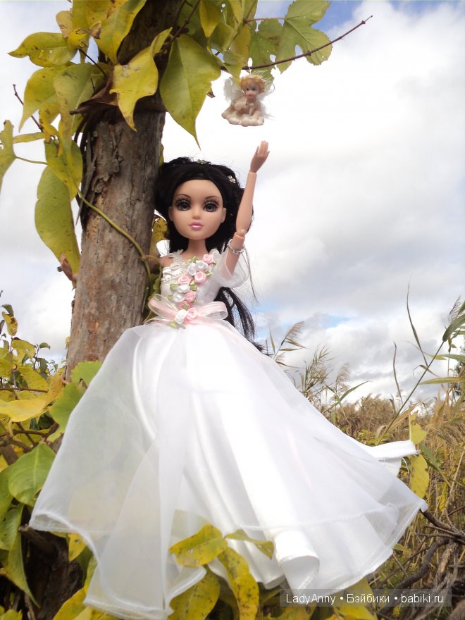 Moxie Teens Tristen. Белла в образе невесты