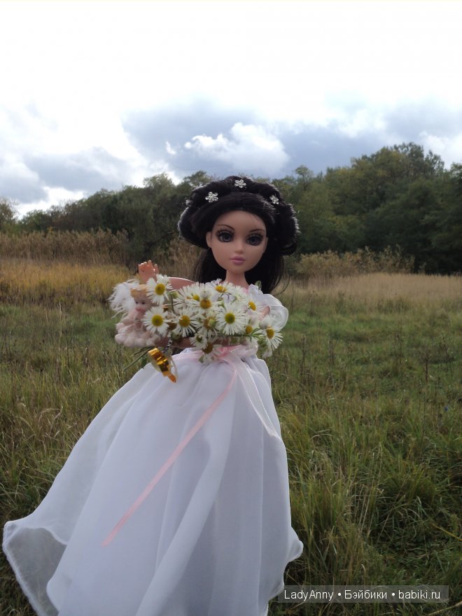 Moxie Teens Tristen. Белла в образе невесты