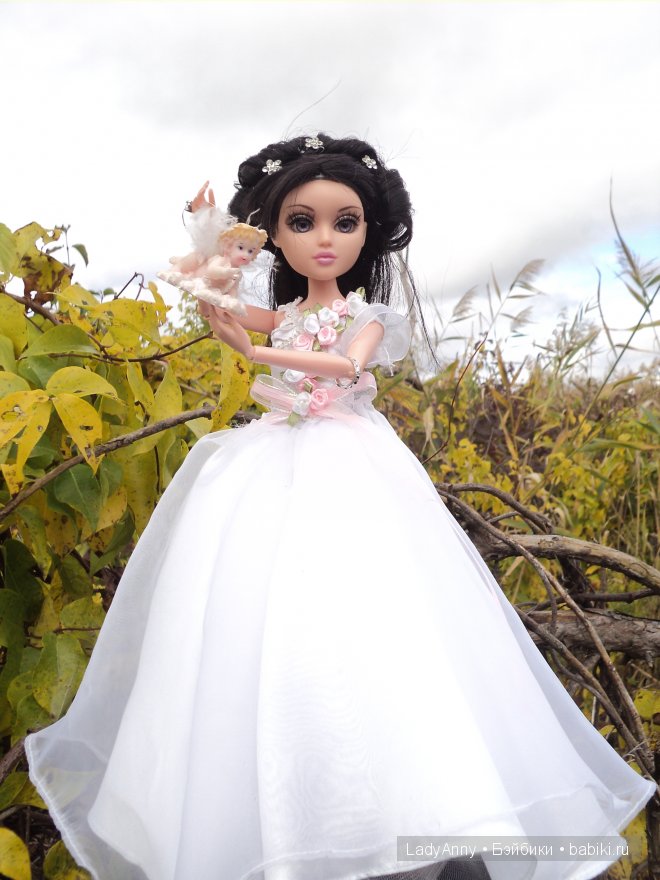 Moxie Teens Tristen. Белла в образе невесты