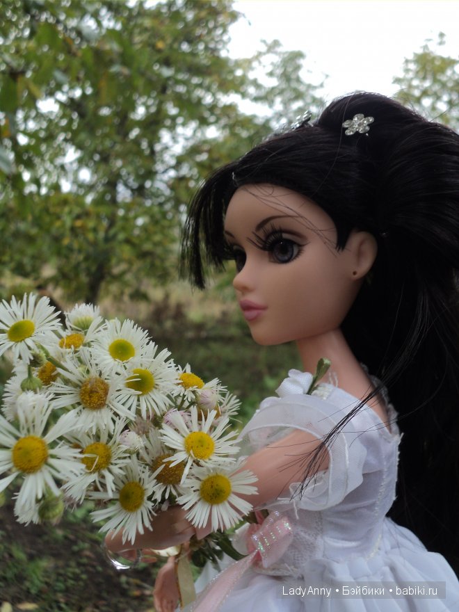 Moxie Teens Tristen. Белла в образе невесты