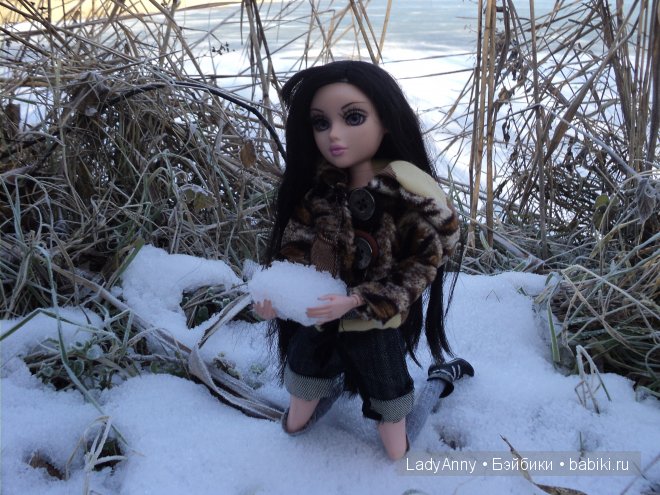 Прелестная кукла Момоко Вивьен