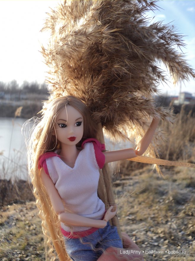 Прелестная кукла Момоко Вивьен