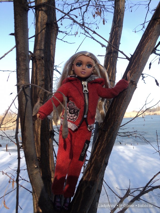 Прелестная кукла Момоко Вивьен