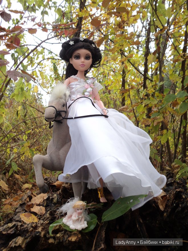 Moxie Teens: Tristen. Белла - модель (фото 2)