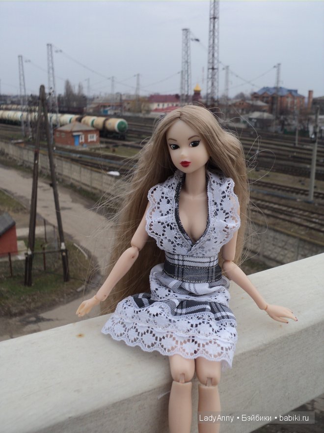 Romantik Vouage, кукла Momoko