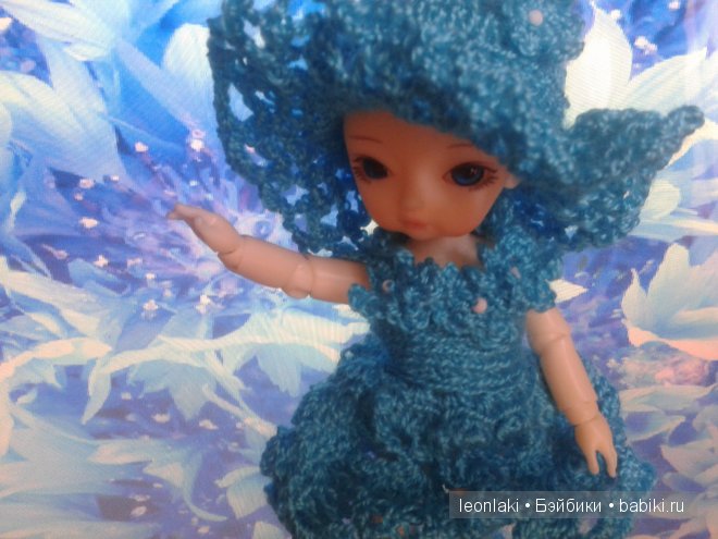 васильковаое платье