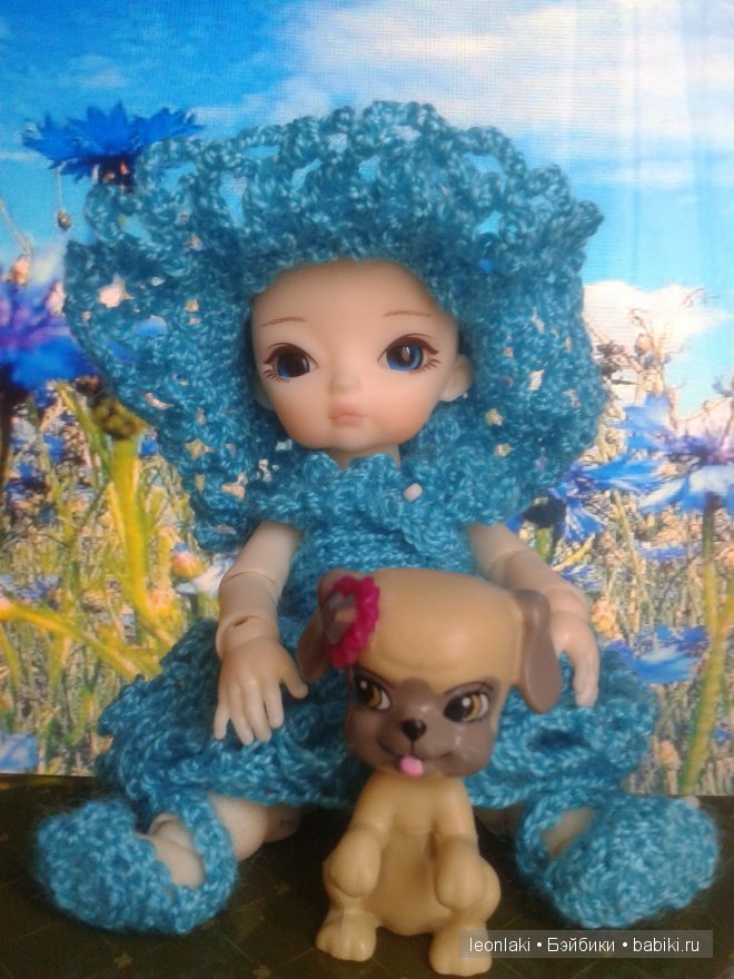 васильковаое платье